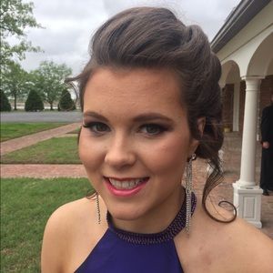 Meet your Posher, Lauren